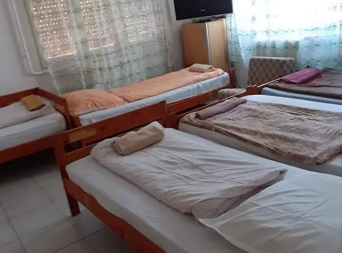 カントリーハウス Pihenes A Malomtonal Privat Berlemeny *