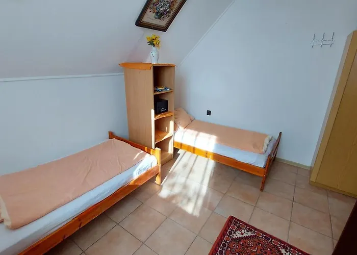 Hétvégi ház Pihenés A Malomtónál Privát Bérlemény *