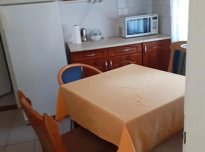 Pihenes A Malomtonal Privat Berlemeny タポルツァ